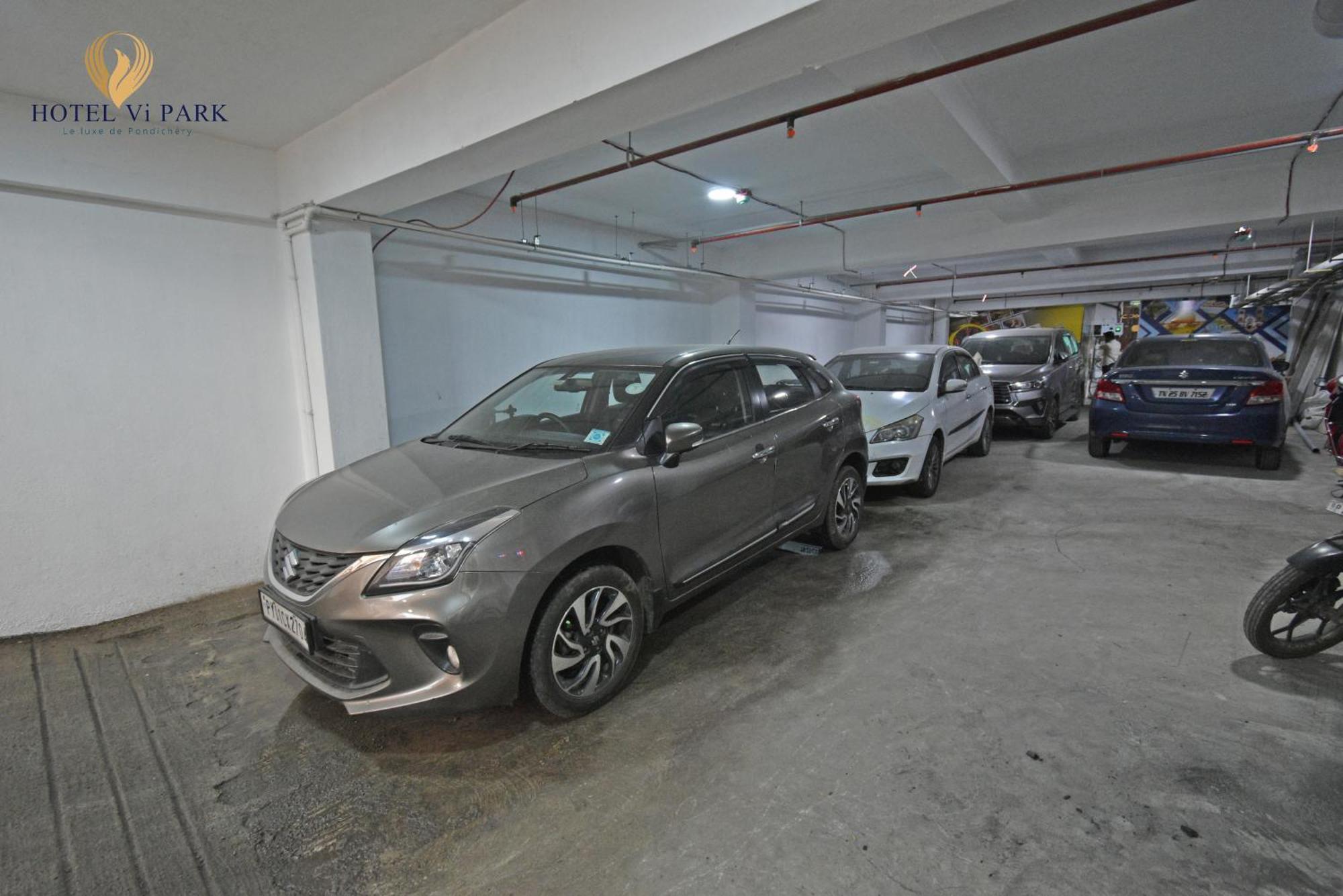 Hotel VI Park - City Centre Pondicherry Bagian luar foto