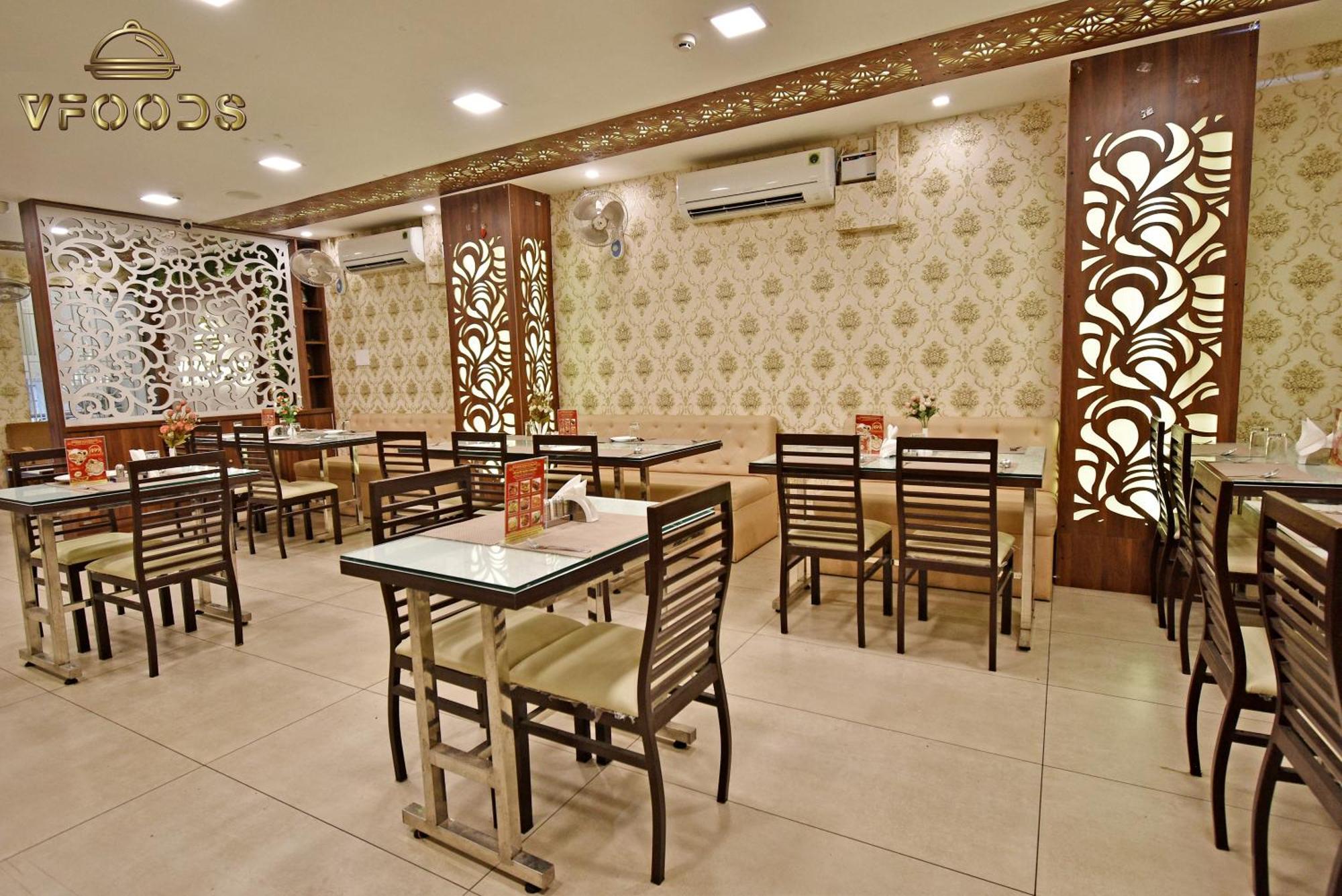Hotel VI Park - City Centre Pondicherry Bagian luar foto