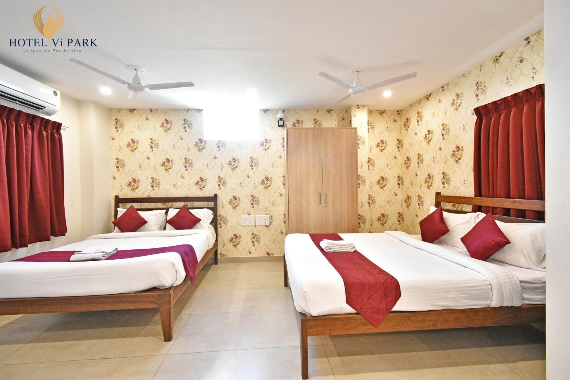 Hotel VI Park - City Centre Pondicherry Bagian luar foto